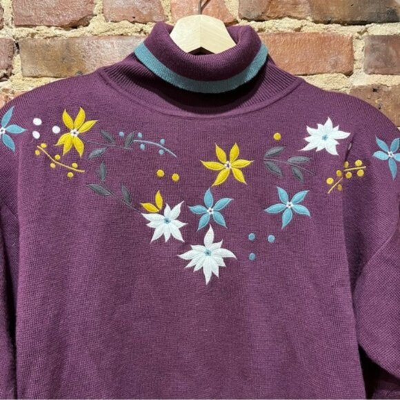 Obermayer Turtleneck Sweater Flower Applique Shoulder Pads Women's Small - Picture 3 of 7